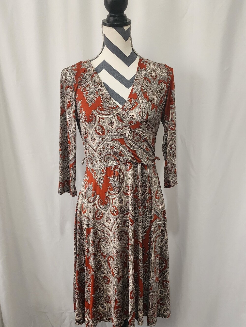Rust Paisley Wrap Midi Dress with Tie Waist - Elegant Women’s Midi